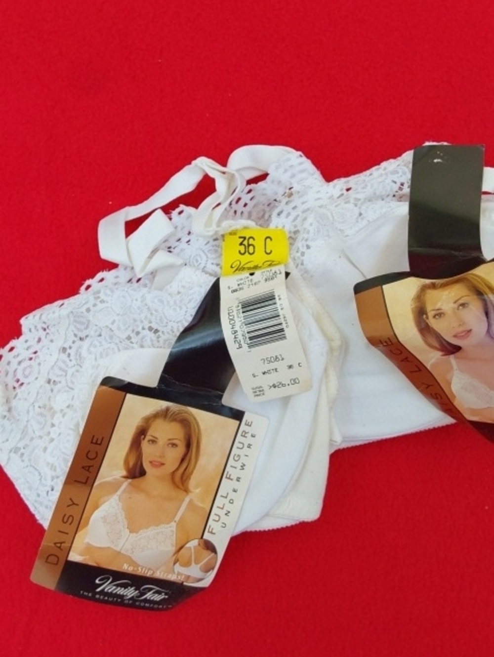 2 Vanity Fair White Lace Full Figure Bra with Daisy Lace Trim